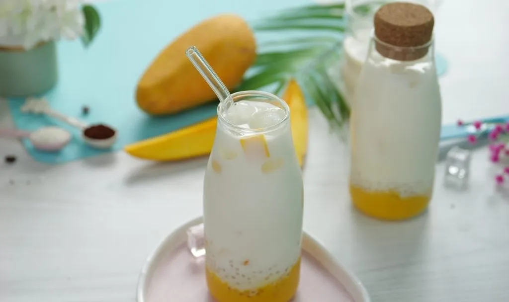Iced Mango Latte & Korean Mango Milk